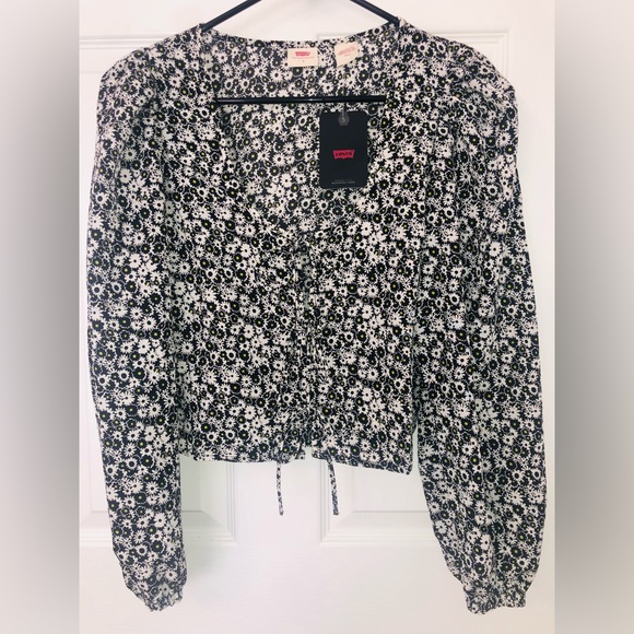 Levi's Tops - Levi’s floral blouse (S)